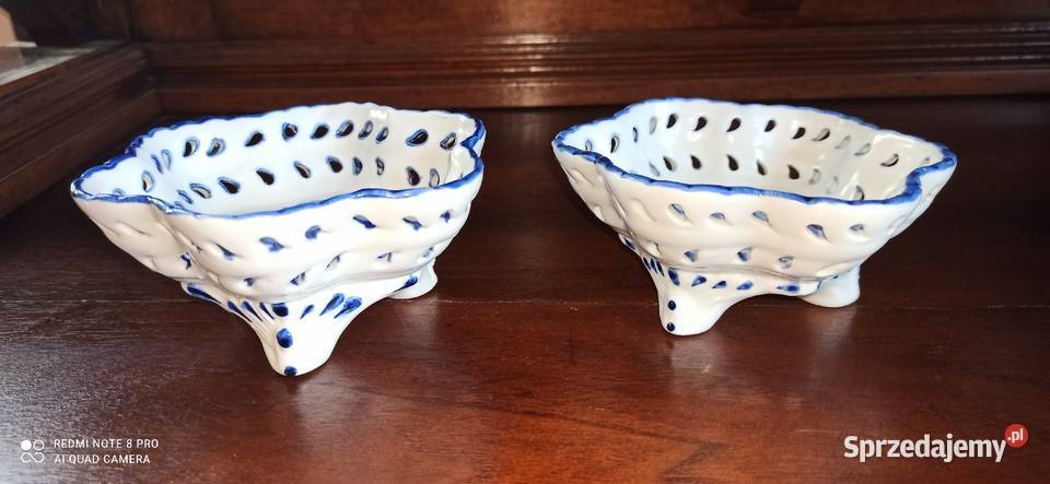 Peterka z białej grubej porcelany Na 3 nóżkach pomorskie Gdańsk