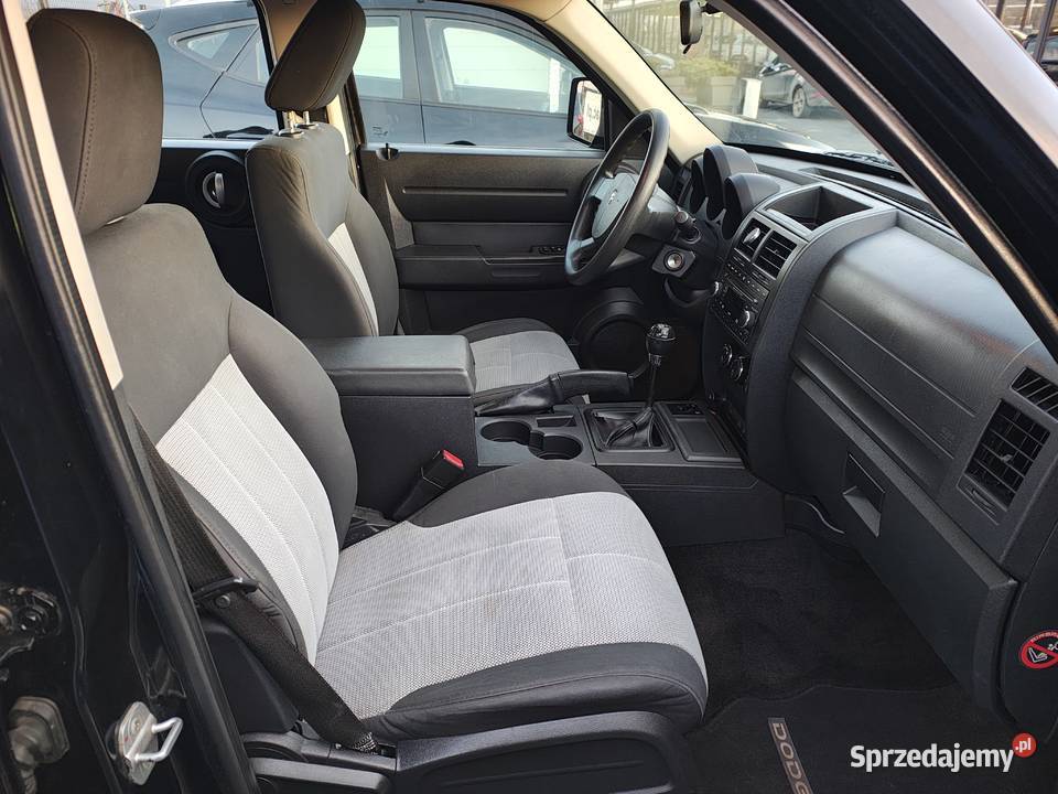 Dodge Nitro Napęd 4x4 28Diesel Zarejestrowany Dodge Zarszyn