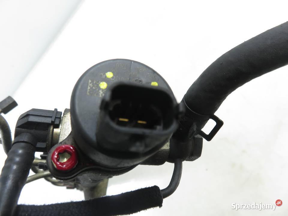 LISTWA WTRYSKOWA HYUNDAI TRAJET 20 CRDi