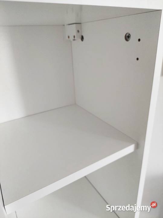 regałsłupek z półkami i frontem Kołobrzeg