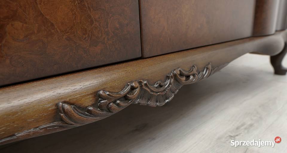 Zabytkowa komoda z lat 40tych w stylu