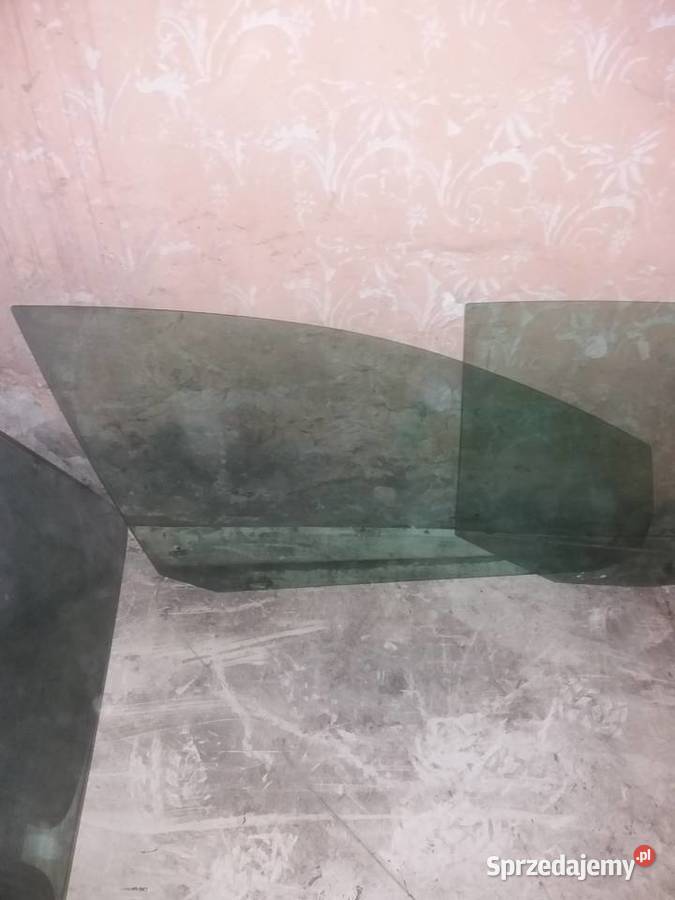 VW Golf 5 szyby drzwi prawa strona wersja 5 Karoseria Wola