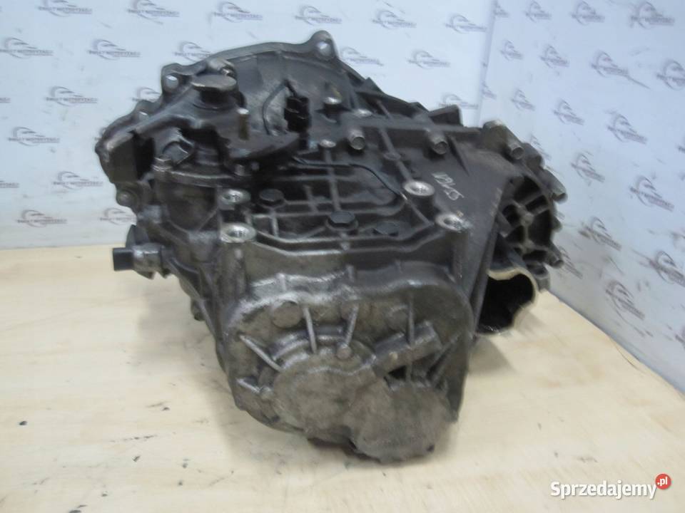 KIA SPORTAGE HYUNDAI i40 17 CRDI skrzynia Rok produkcji 2013 Kielce