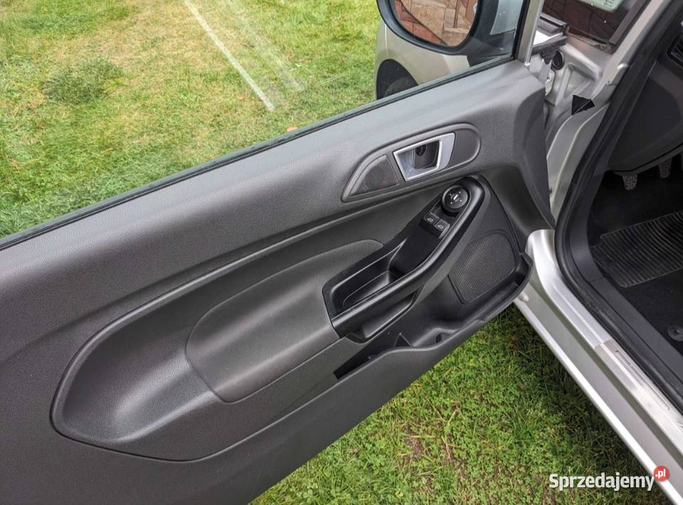 Ford Fiesta 10 2013r 80 wolnossący benzyna Rzeszów