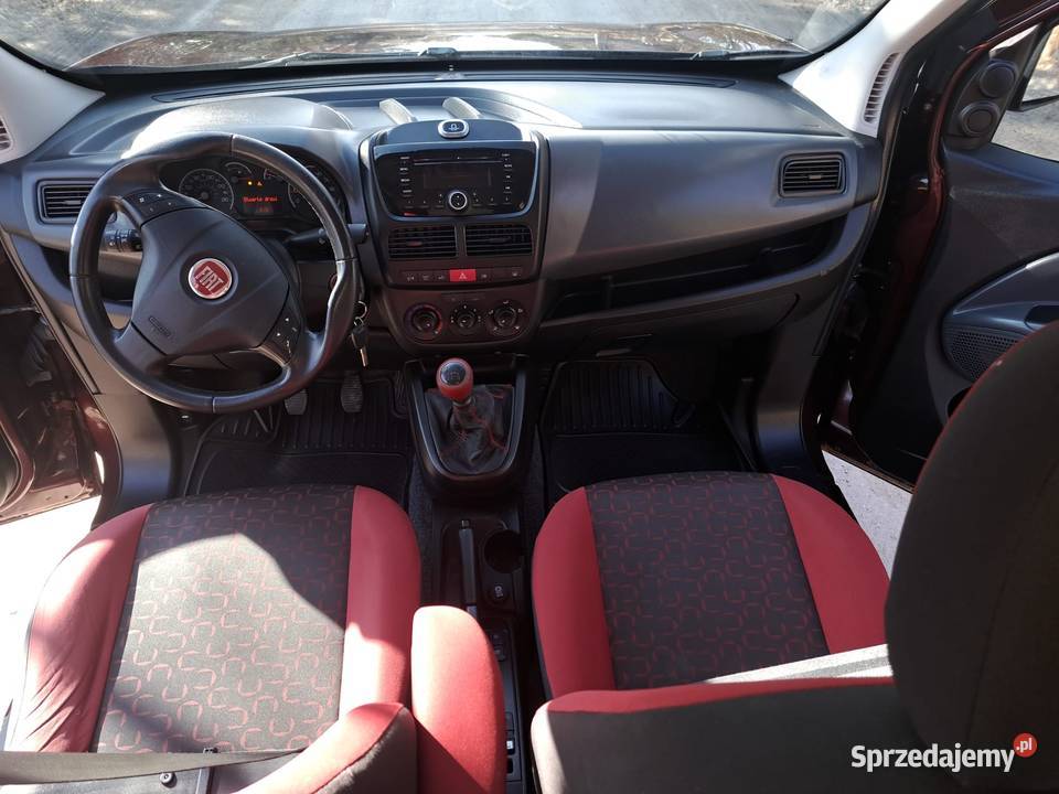 Śliczny Fiat Doblo 14 benzyna 90 2011r 5 osób Tomaszów Mazowiecki