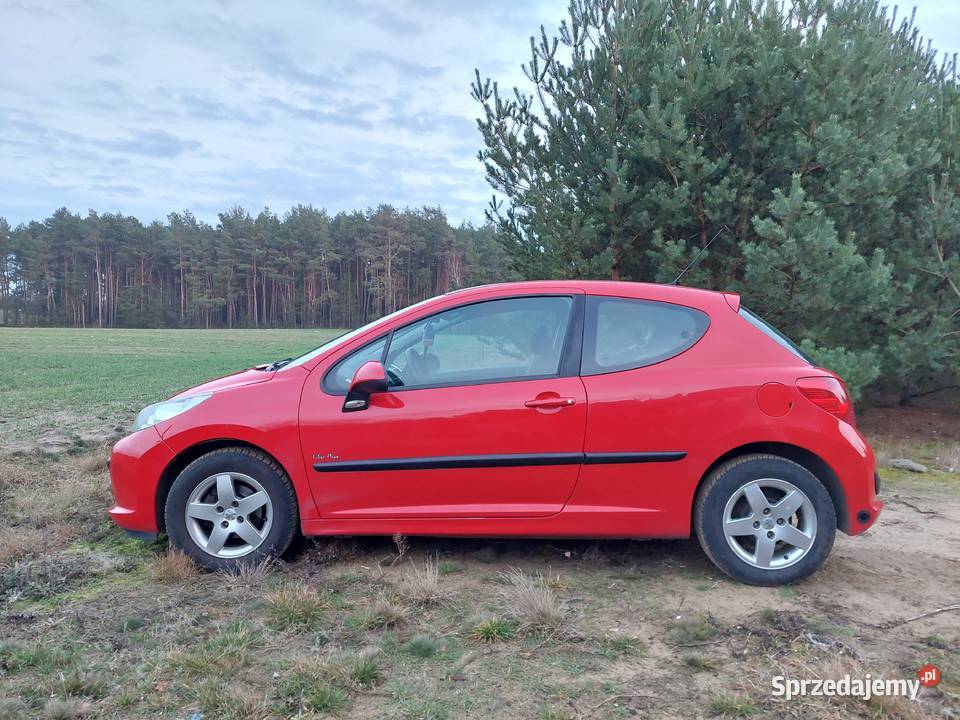 Peugeot 207 14 8v benzyna gaz 2008r aluminiowe felgi Konin