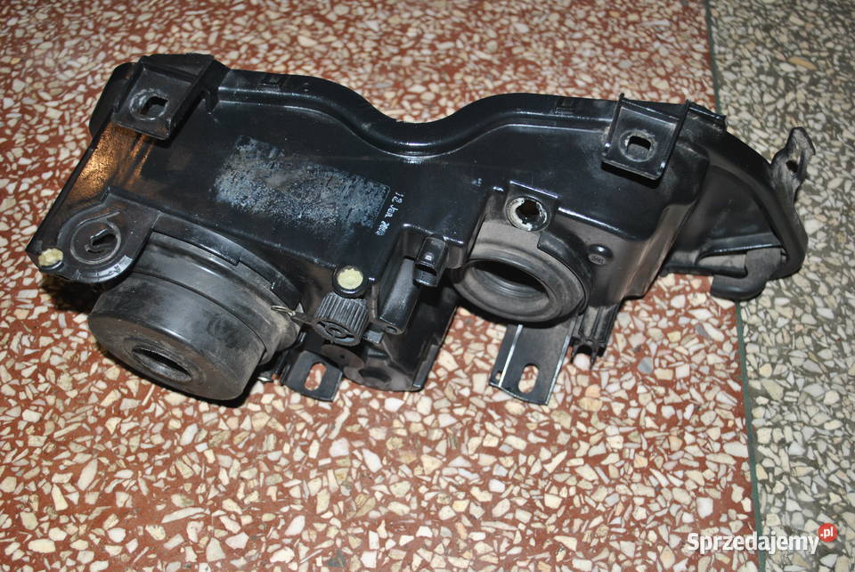 Obudowa lampy lewy przód xenon e39 przedlift lampy przednie śląskie Poręba