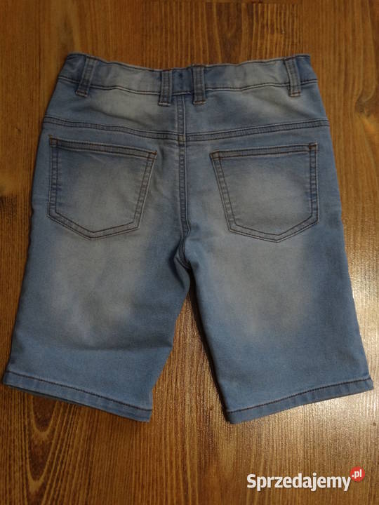 Krótkie spodenki jeansowe r122 67lat Legnica sprzedam