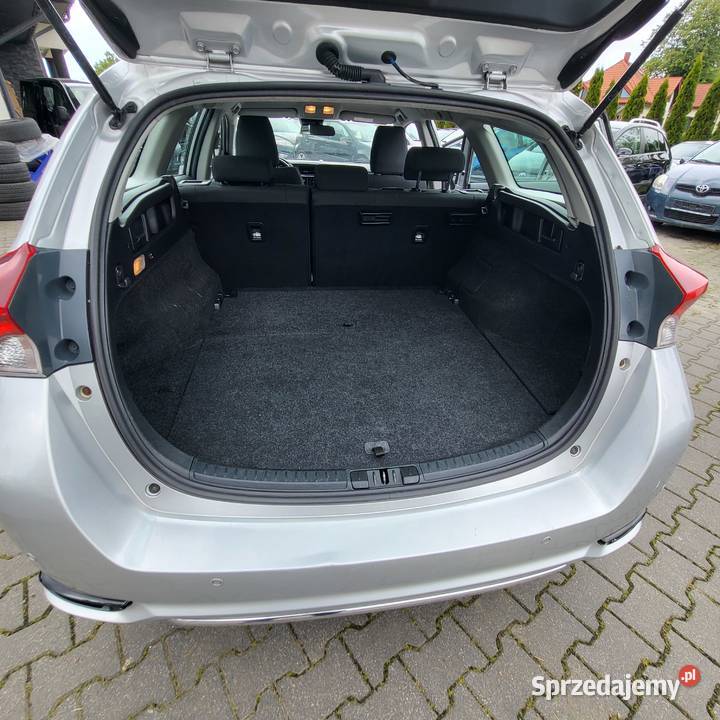 Toyota Auris 18 hybryda bezwypadkowy super stan 136KM Auris Góra Kalwaria sprzedam