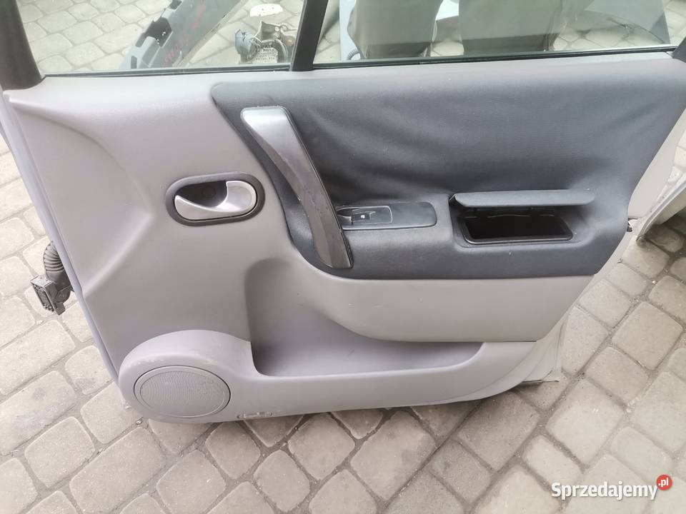 DRZWI PRAWY PRZÓD RENAULT SCENIC 2 TEA19 Rok produkcji 2004 Nowy Sącz
