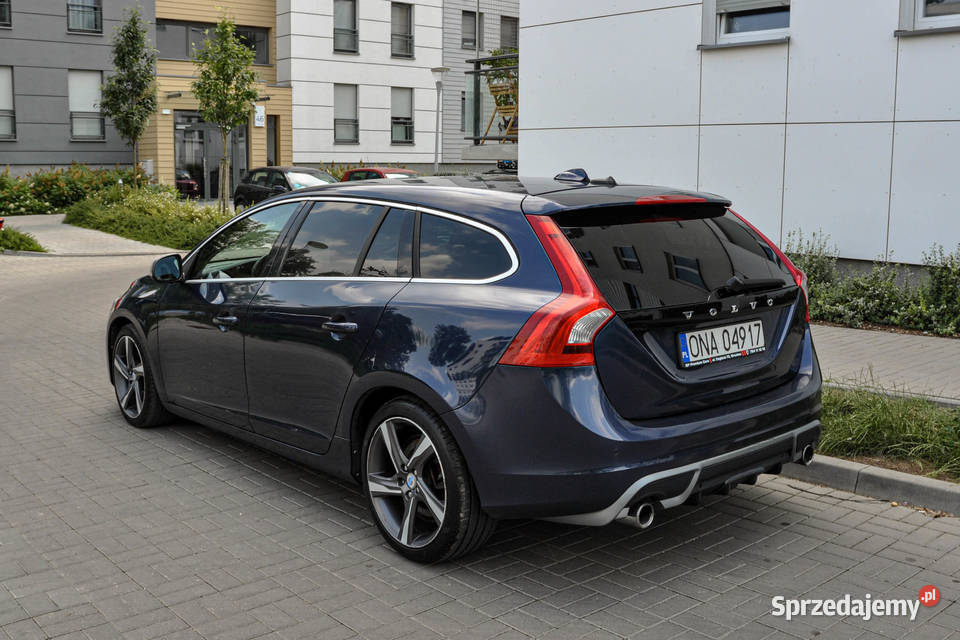 Volvo V60 20d 163 Bezwypadkowy RDesign manualna V60 Wrocław