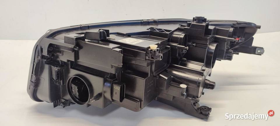 VW TIGUAN II LAMPA PRAWY PRZÓD ANGLIK RHD