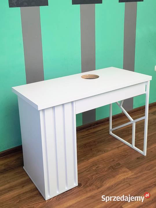 Biurko kosmetyczne do manicure z lamelami Sierakowice sprzedam
