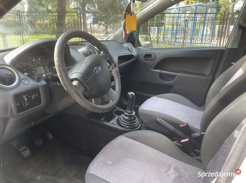 Ford Fiesta 13B 70 2006 159 przebiegu świętokrzyskie Pińczów