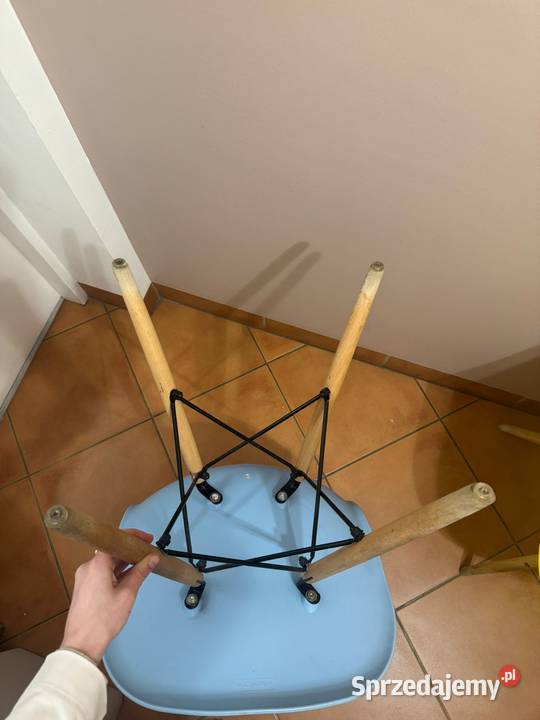 Komplet kolorowych krzeseł Warszawa