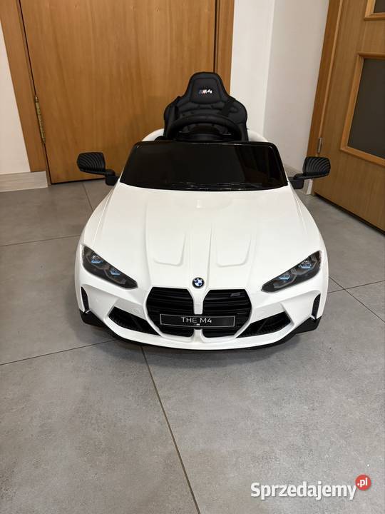 Samochód ma akumulator BMW M4 łódzkie Piotrków Trybunalski