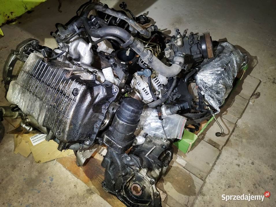 Części silnik kia sportage 20 crdi alternator