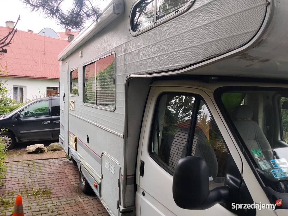 Kamper Ford Transit 25td Rok produkcji 1996 Kraków