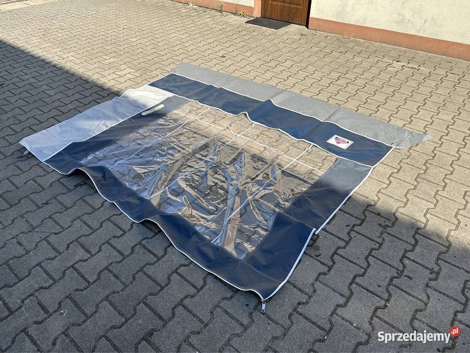 Ściana boczna daszku marki Dorema mazowieckie Grzebowilk