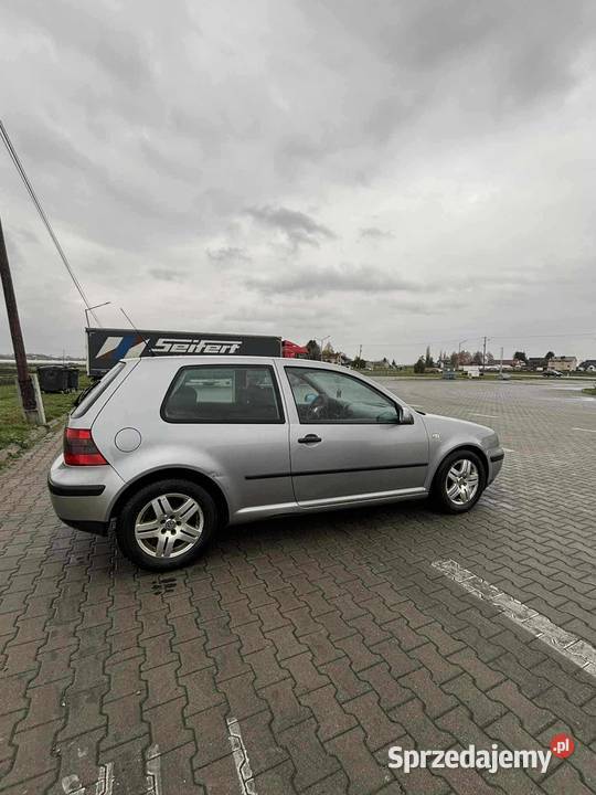 Sprzedam golf IV 75KM Golf Wawrzeńczyce