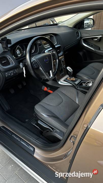 Volvo v40 Cross Country 16 d2 115KM Grabów