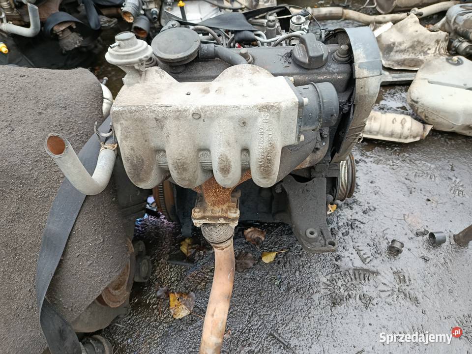 Silnik Volkswagen 19 TD pompa na lince Szklarka Myślniewska