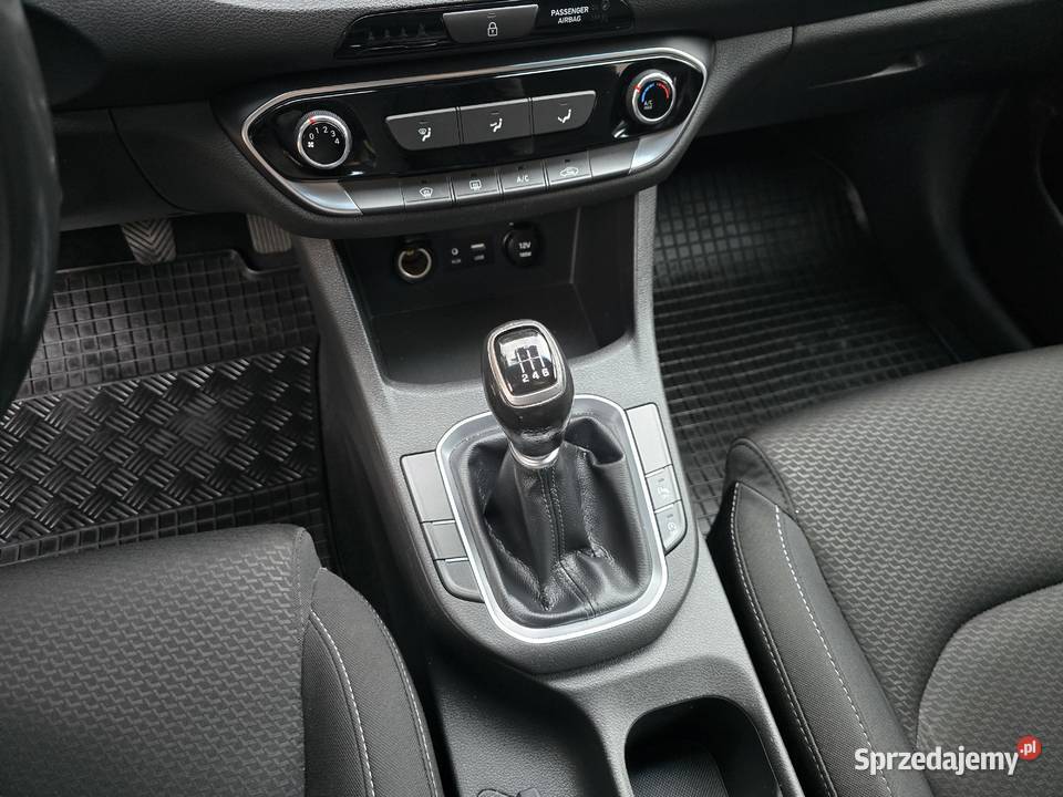 Hyundai i30 fastback120 spalanie 5L BP100 Wolanów