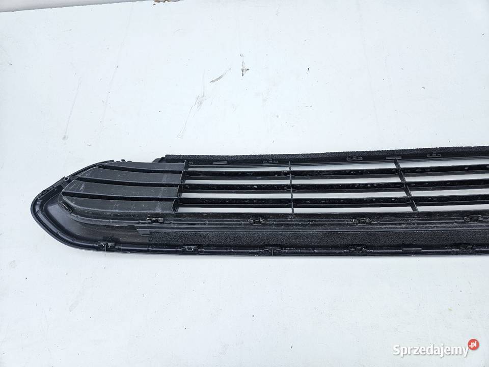 TOYOTA BZ4X KRATKA ŚRODKOWA ZDERZAKA PRZÓD Atrapy Międzychód sprzedam