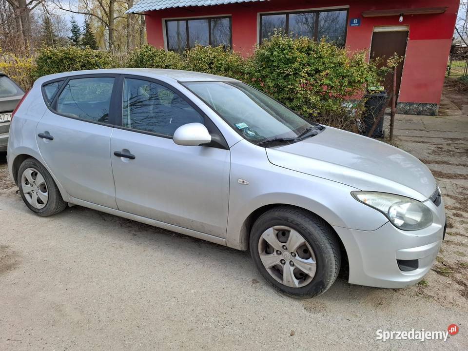 Hyundai i30 2009 idealny na projekt na części łódzkie Galinki