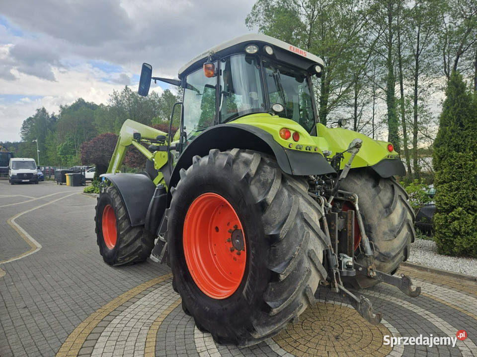 ciągniki Claas AXION 810 CMATIC AXION 810 CMATIC Skępe