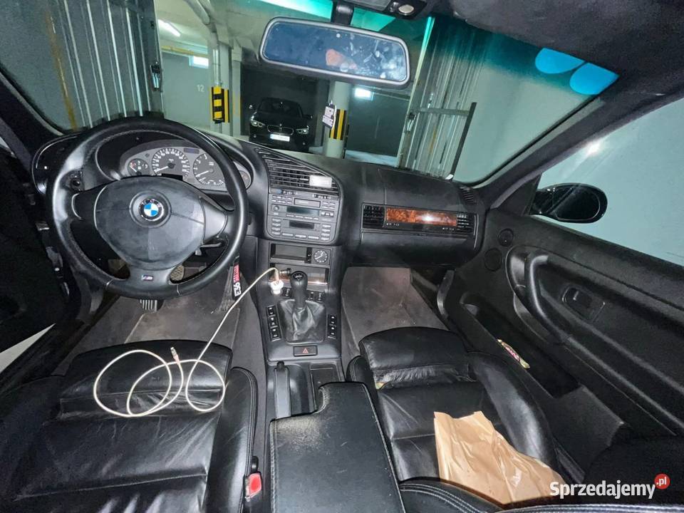 BMW E36 Cabrio Technoviolett r6 320i Kabriolet Lubin