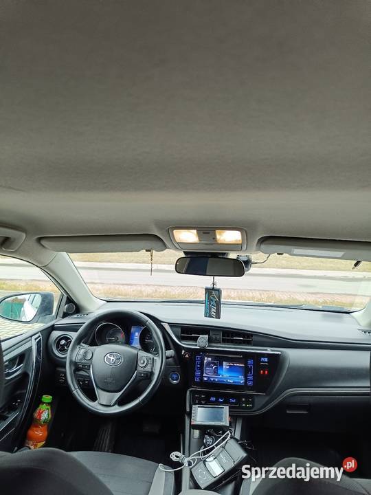 Toyota Auris 18 Premium hybryd CNG 2018 kombi