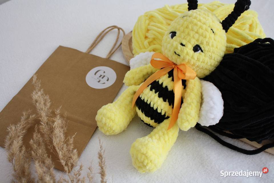 Szydełkowa maskotka pszczółka handmade Rzeszów