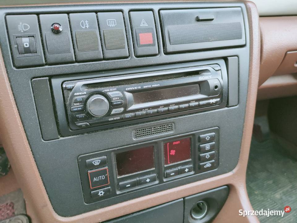 Audi A4 B5 18 125 klimatronik brązowe wnętrze Wadowice