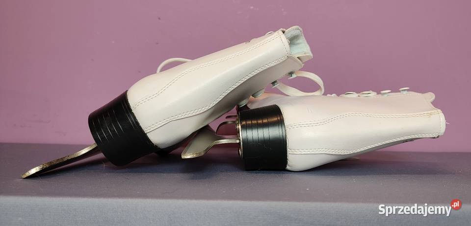 Łyżwy figurowe rozmiar 38 wkładka 25 23 Jasień