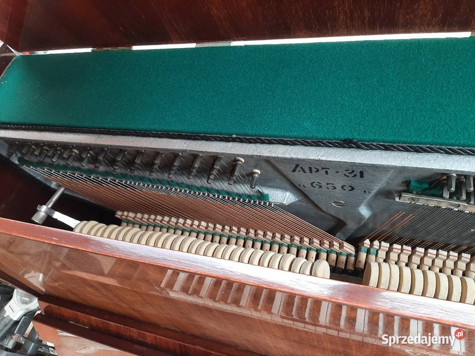 Pianino w idealnym stanie Instrumenty klawiszowe i MIDI Grodzisk Wielkopolski