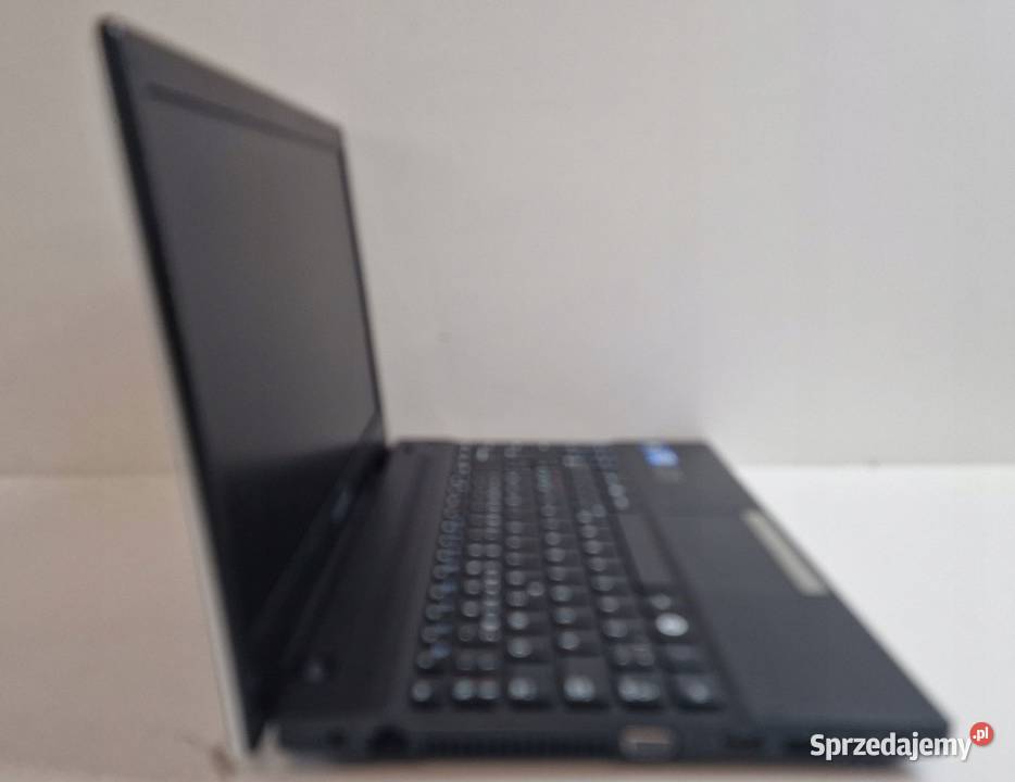 Laptop Samsung Hoyr6yk NP300V3A i3 133 HDMI z Kołobrzeg