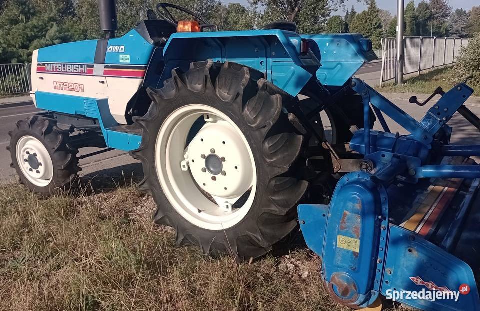 Ciągnik traktor ogrodniczy Mitsubishi