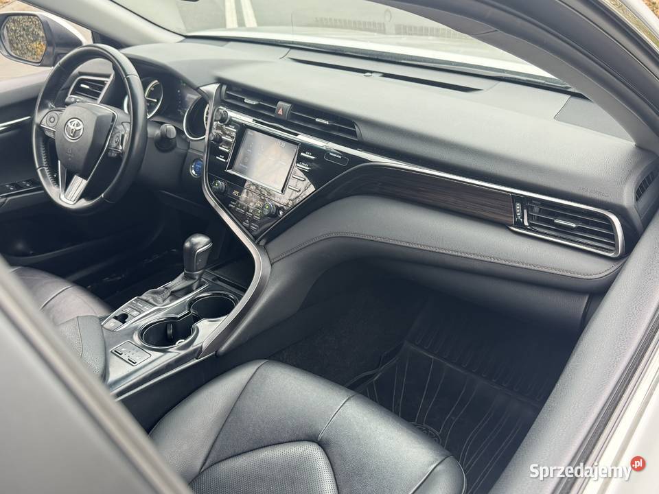Toyota Camry Salon Polska Skóra kupiony w polskim salonie Warszawa sprzedam