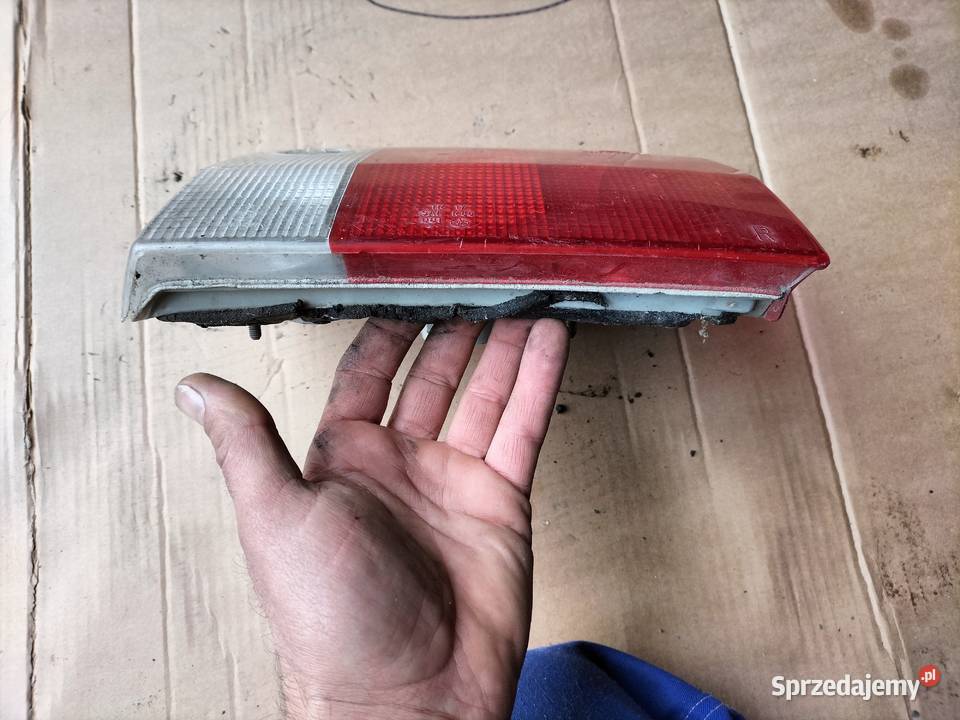LAMPA TYŁ TYLNA PRAWA AUDI B3 80B4 KOMBI Kamień-Kolonia