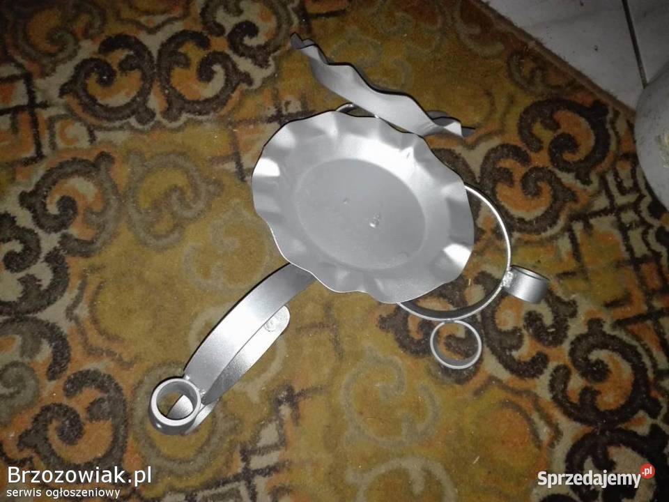 Dwa Kwietniki Retroo Krosno sprzedam