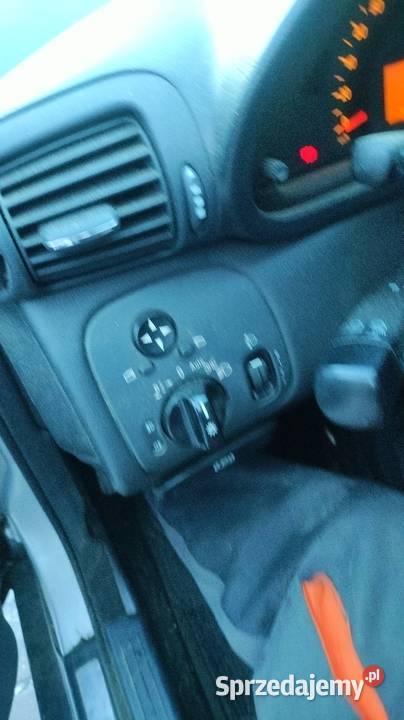 MercedesBenz C180 Avantgarde 2001 benzyna klima ABS 180 sprzedam