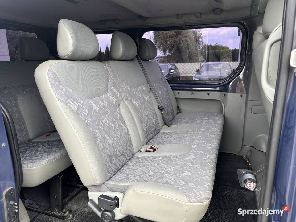 Opel Vivaro 2005r 9 osobowy Rok produkcji 2005 Paniówki