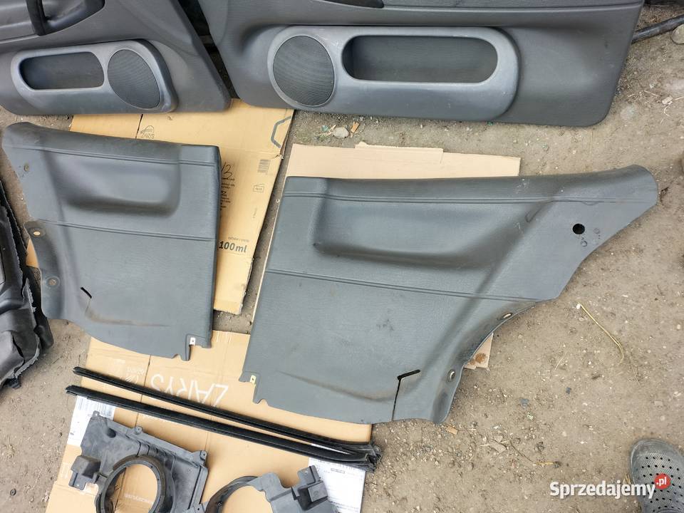 VOLKSWAGEN POLO 6N 3D BOCZKI TAPICERKA DRZWI Kamień-Kolonia