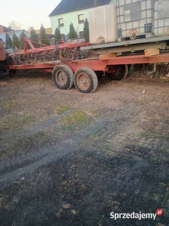 Przyczepa dłużyca do bel słomy siana nieuszkodzony Skrzydłowice