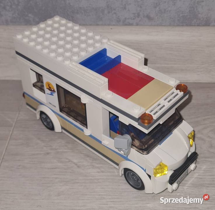 Lego City Wakacyjny Kamper 60283 6 lat+ Klocki sprzedam