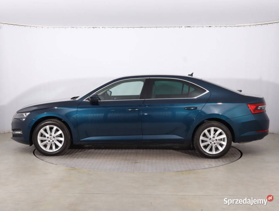 Skoda Superb 20 TDI wielofunkcyjna kierownica
