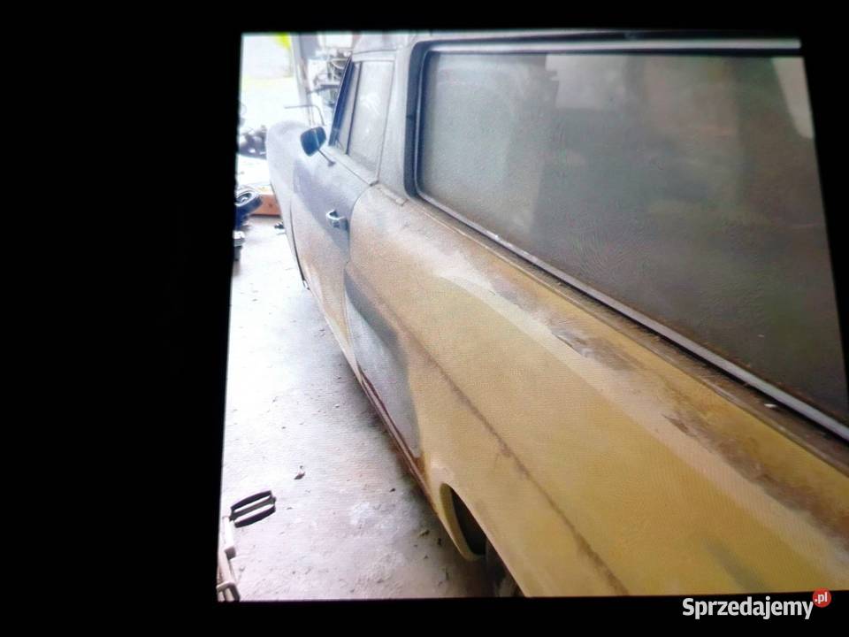 Mercedesa 111 w wersji kombi blacharce kompletny Rover Jarosław