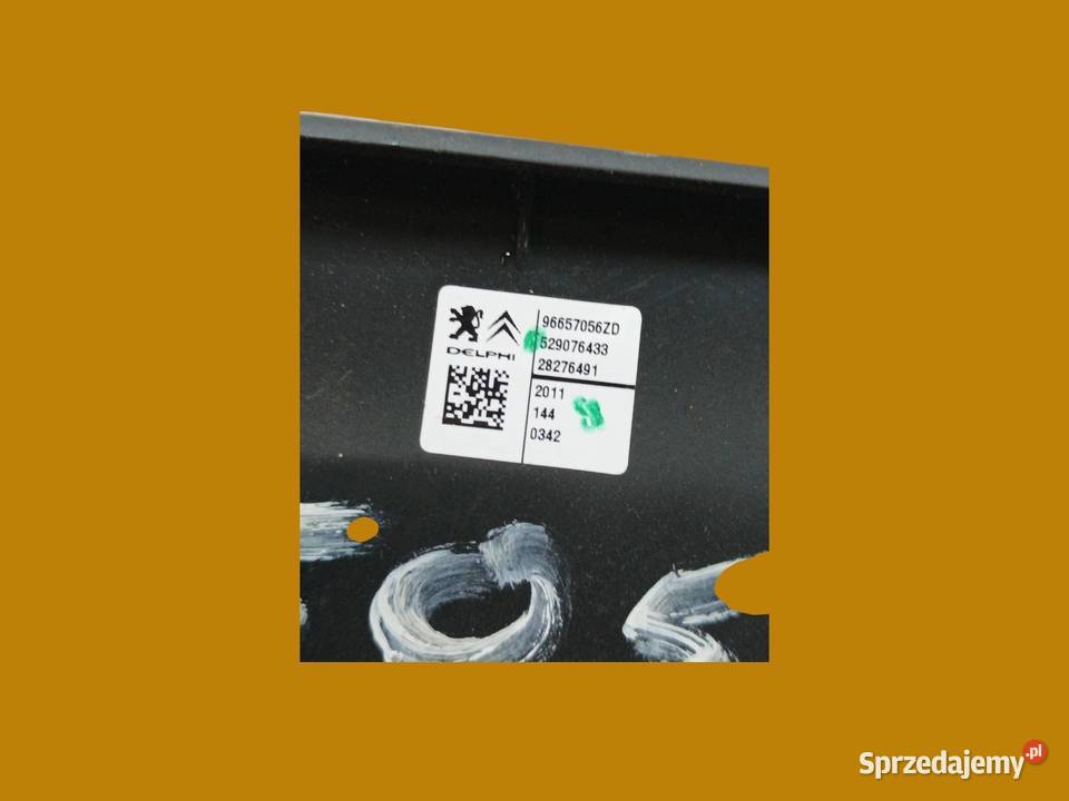 PRZEŁĄCZNIK SZYB B7 PRAWY PRZÓD 96657056ZD osobowe