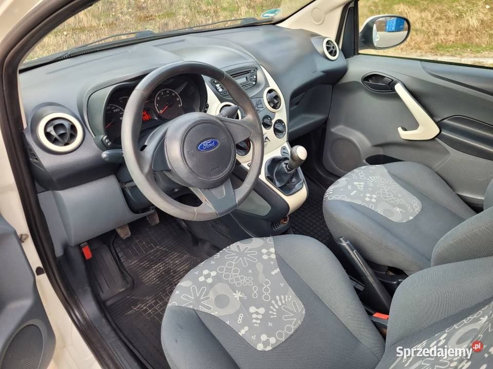 Zadbany ekonomiczny Ford Ka 12 Chybie